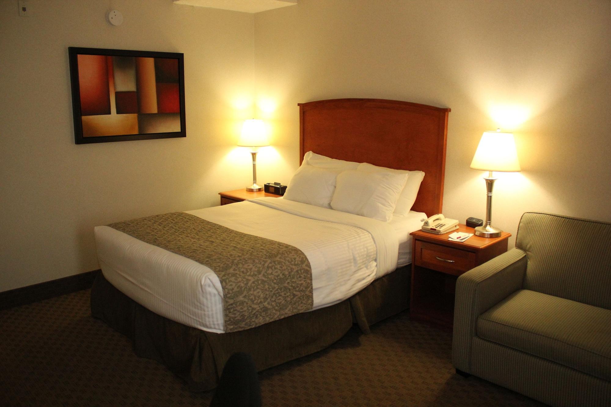 Ramada By Wyndham Edmonton South Hotel Екстериор снимка